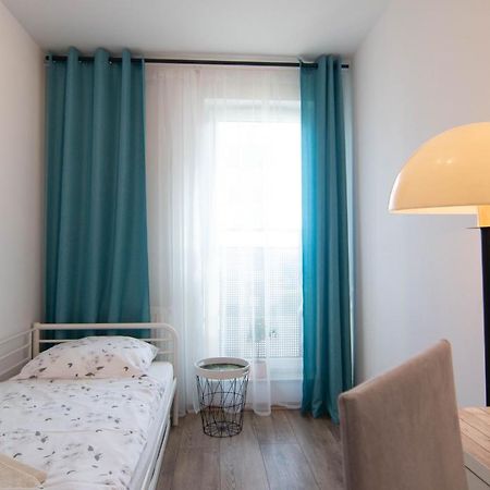 Apartament Loftowy Wypoczynek Goldair Appartement Poznań Buitenkant foto